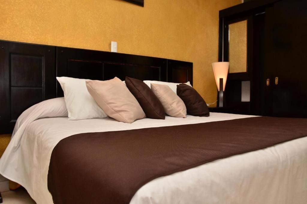 Hotel Suite Azomali Tula de Allende Extérieur photo